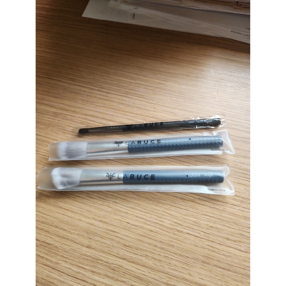 Laruce Set of 3 New Makeup Brushes